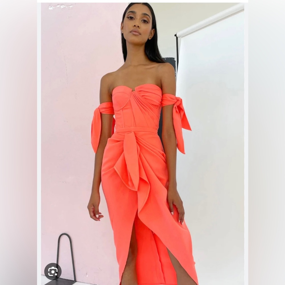 Stunning Eliya the label gown !